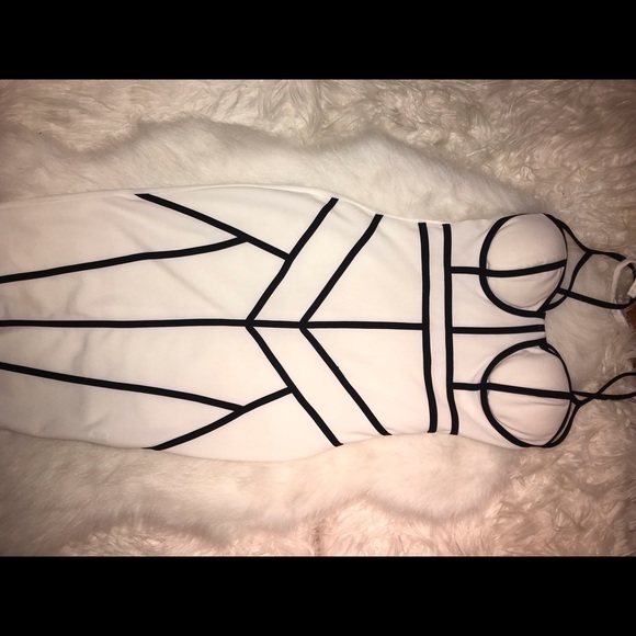 WHITE WITH BLACK PIPING BUSTIER DRESS - Picture 2 of 2